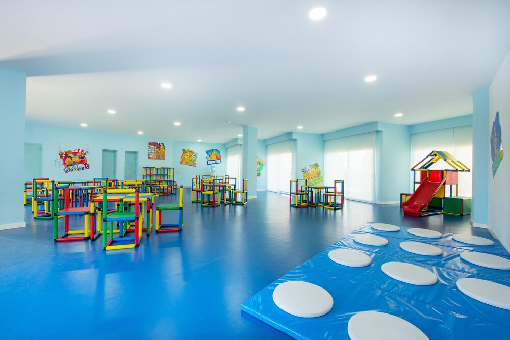 Childrens Play Area - Indoor