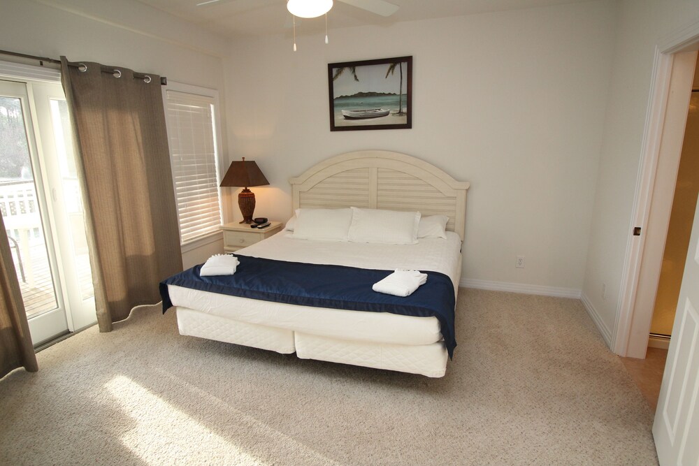 객실 (2 Bedroom/2 Bathroom Premium Condo)