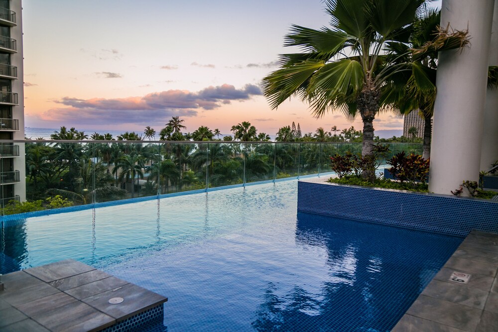 Infinity Pool