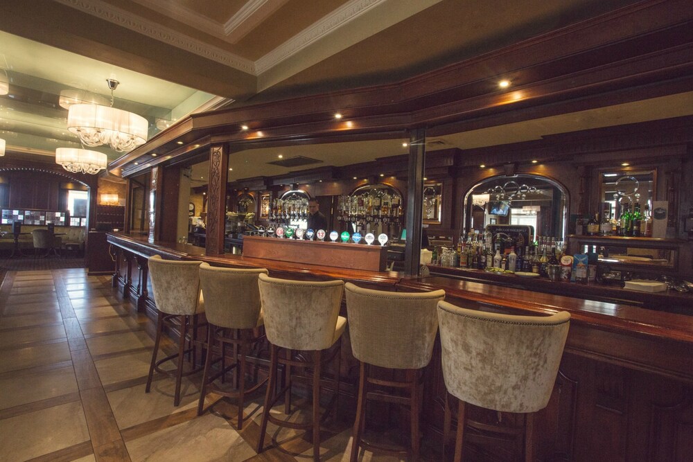 Hotel Bar