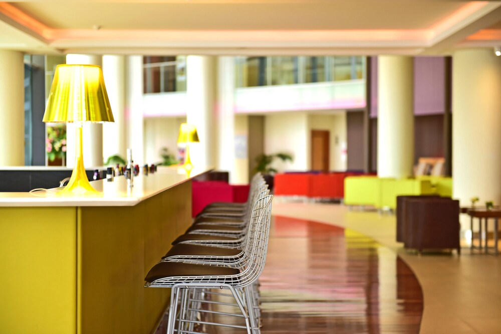 Hotel Bar