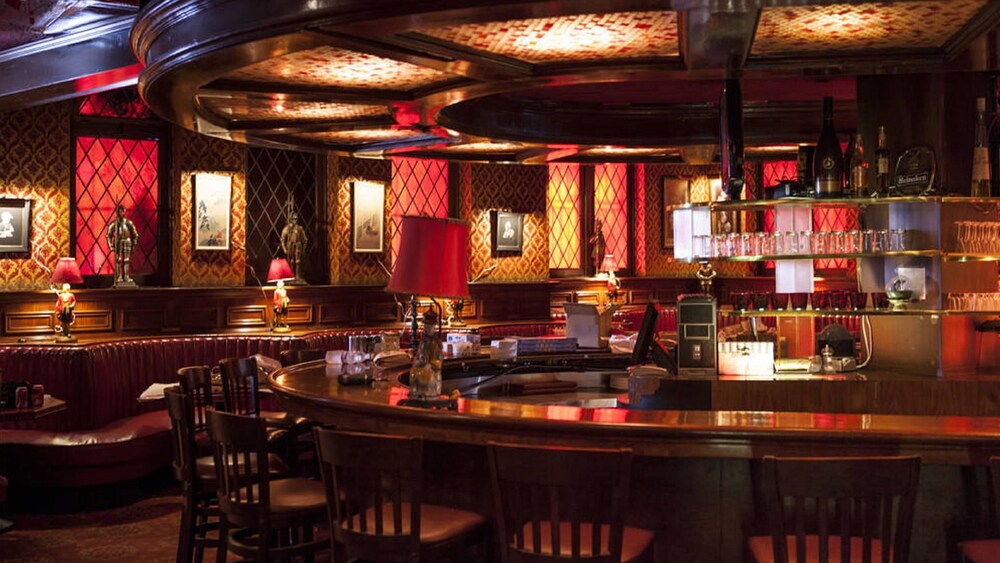 Hotel Bar