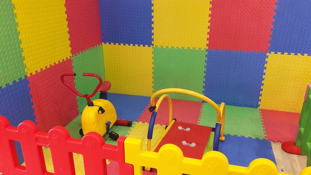 Childrens Play Area - Indoor