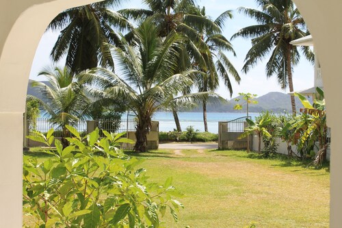 Hide Away Holiday Apartments