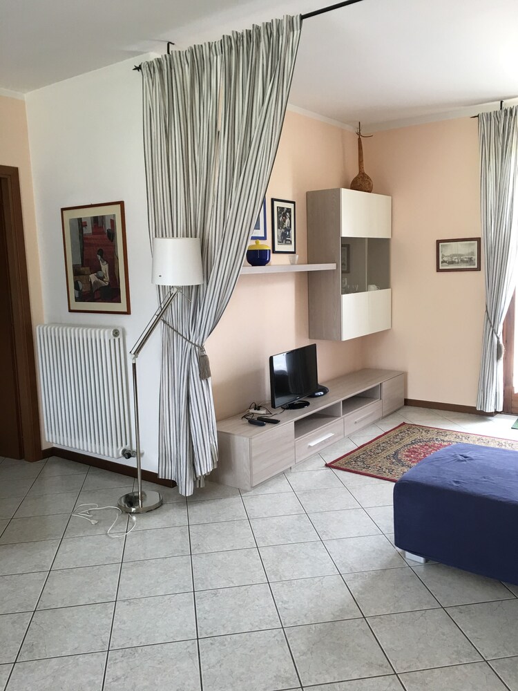 Standard Apartment, 2 Bedrooms - Living Room