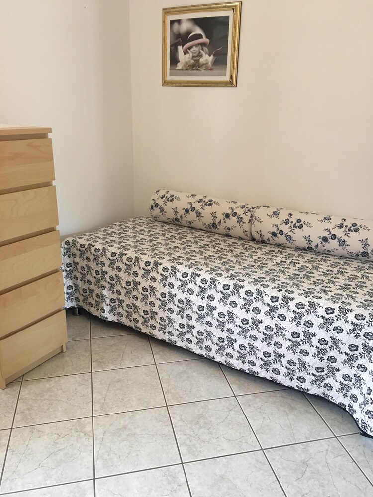 Apartment, 2 Bedrooms, Ground Floor - Guestroom