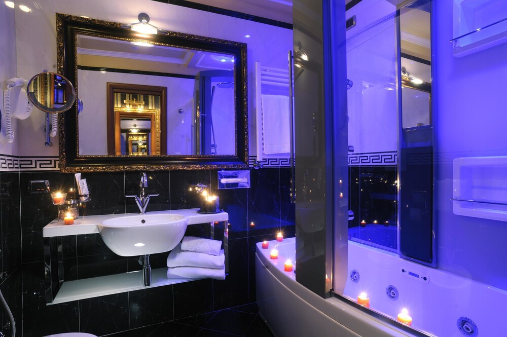 Jetted Tub