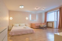 Romantic Studio, Jetted Tub, City View