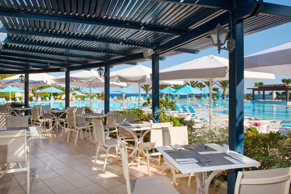 Bar (on property), Iberostar Creta Panorama & Mare