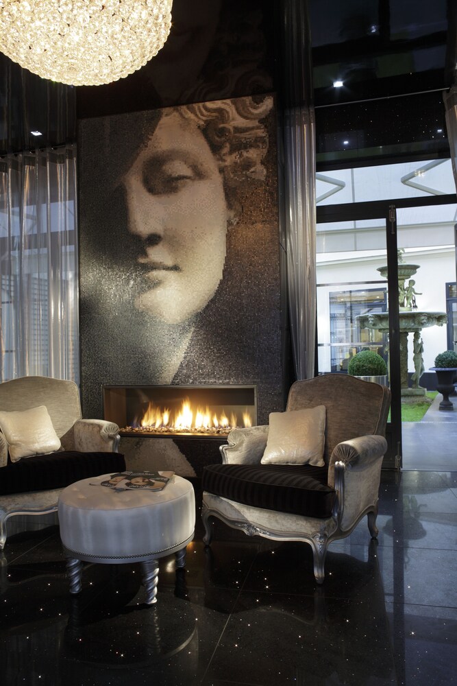 Bar-salon de l'hôtel