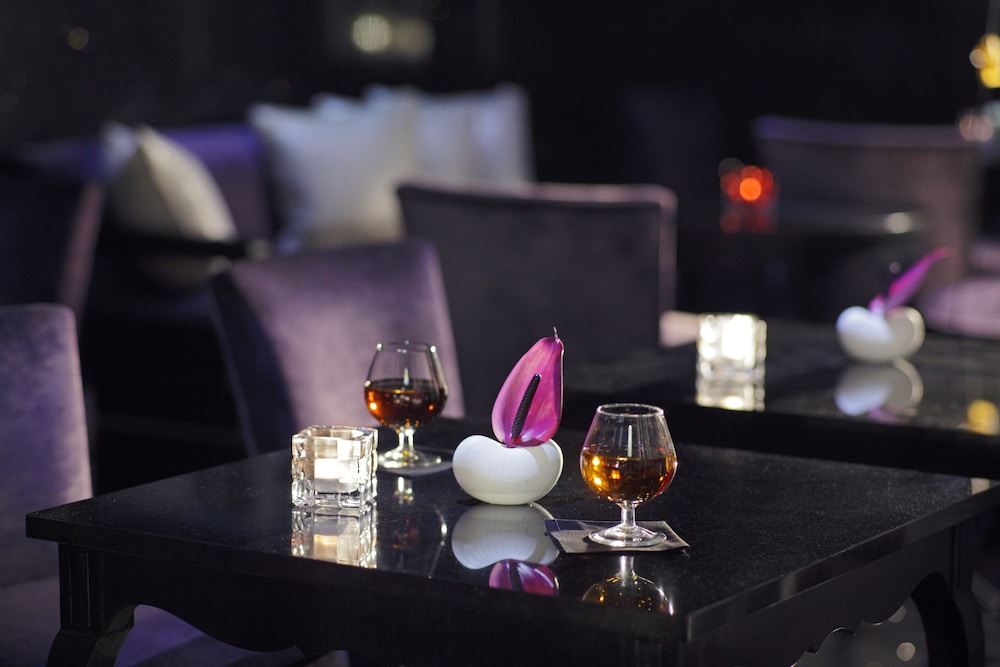 Bar-salon de l'hôtel