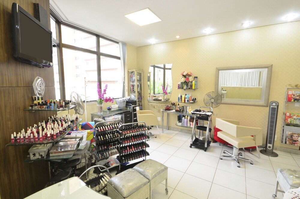 Nail Salon
