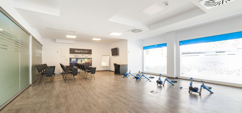 Fitnessstudio
