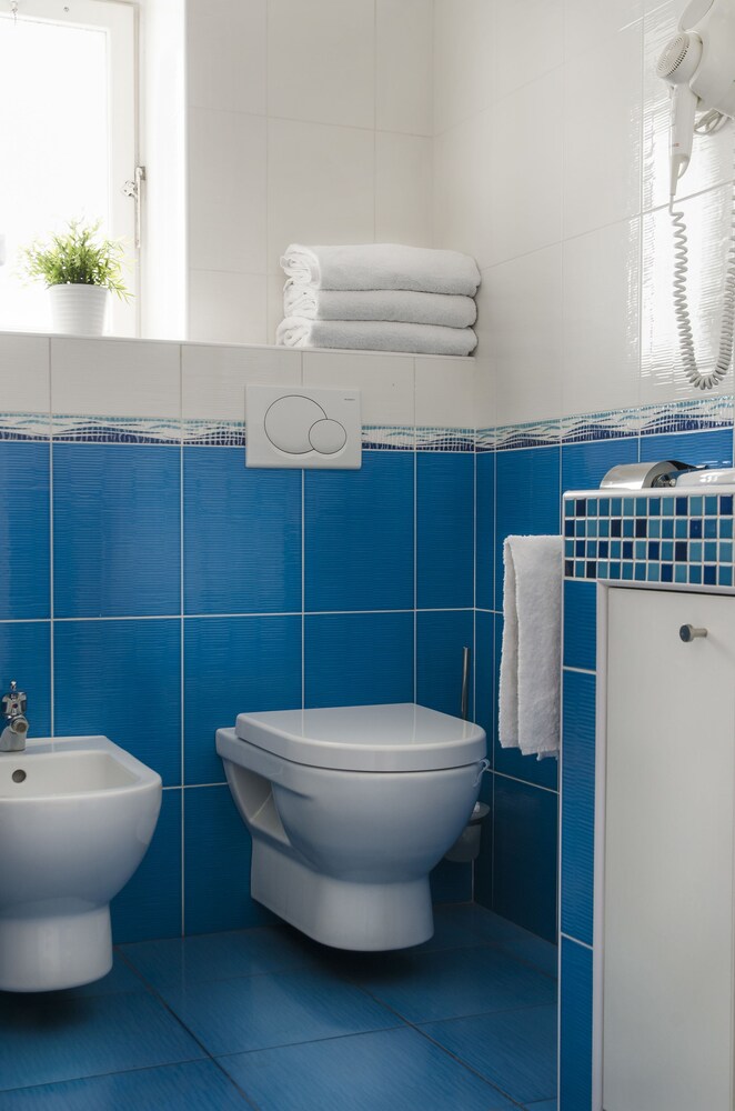 Comfort Apartment, 2 Bedrooms - Bathroom