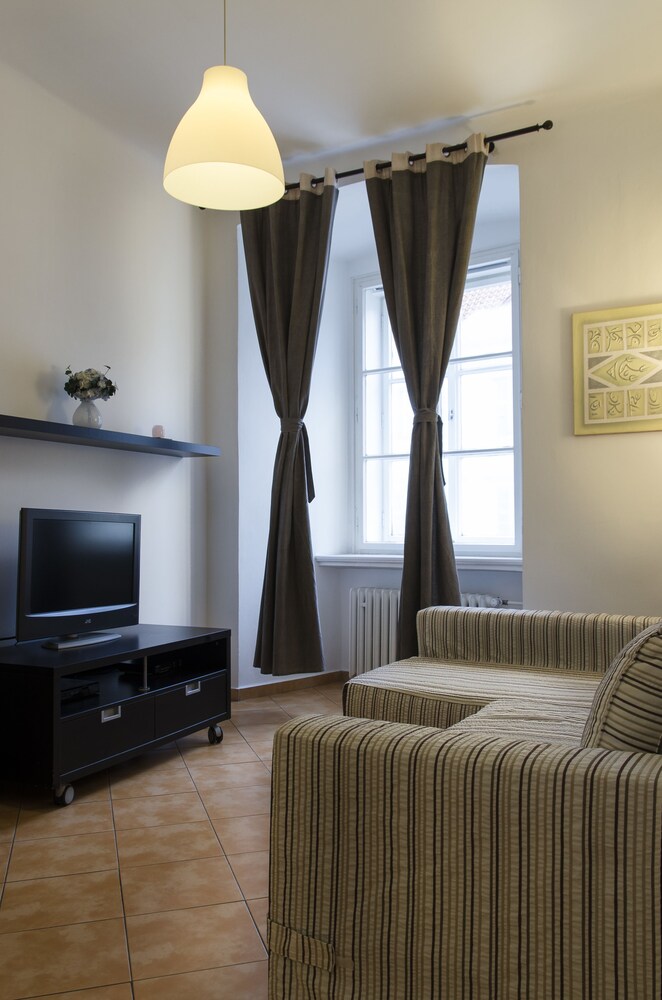 Superior Apartment, 1 Bedroom - Living Room