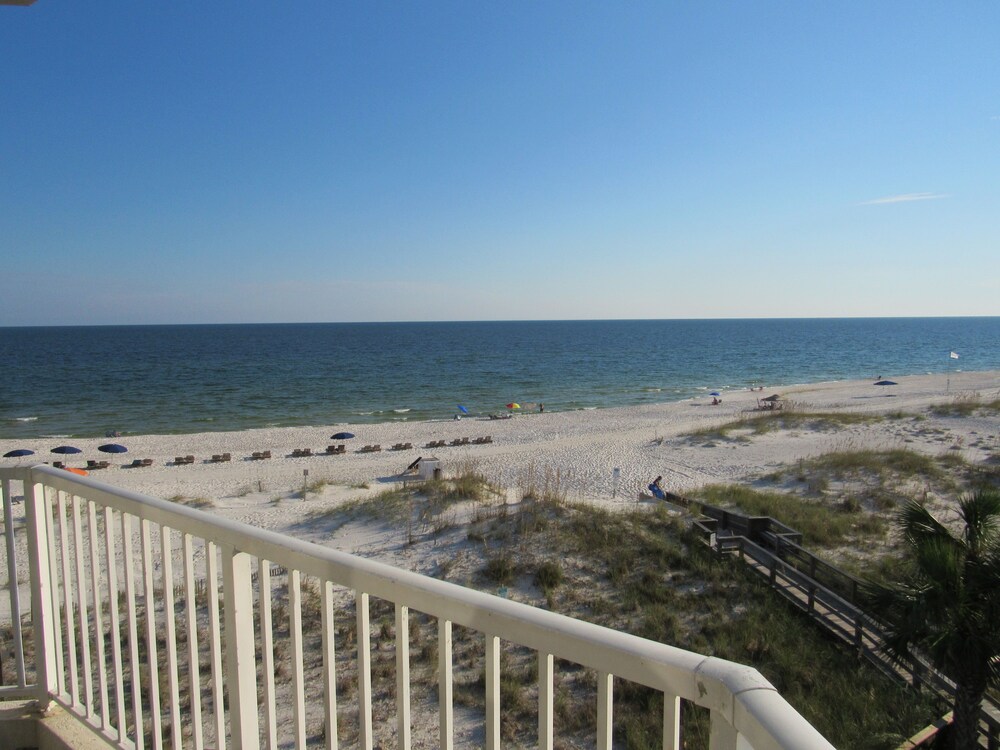 Condo, 3 Bedrooms, Ocean View - Featured Image
