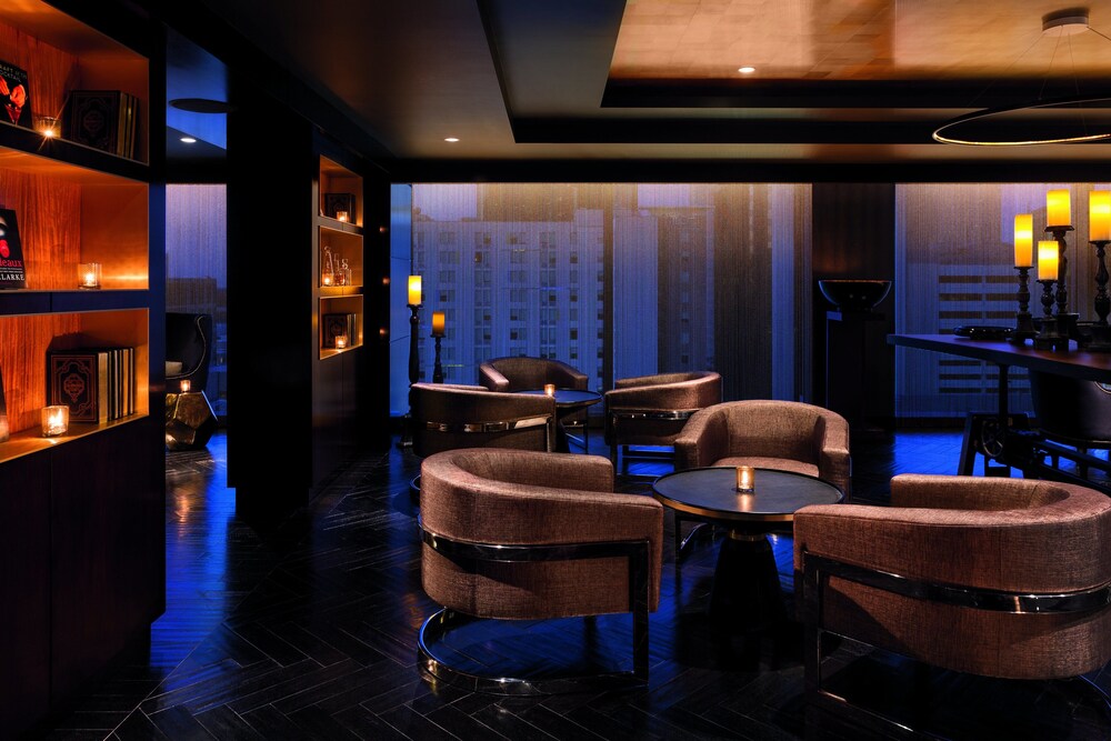 Hotel Lounge