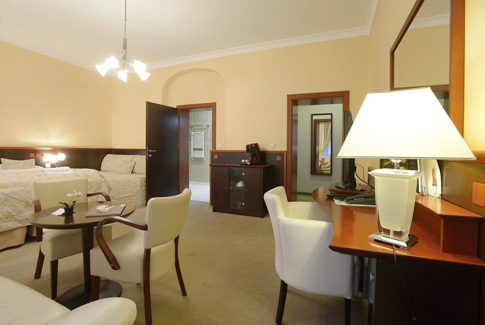 Guestroom
