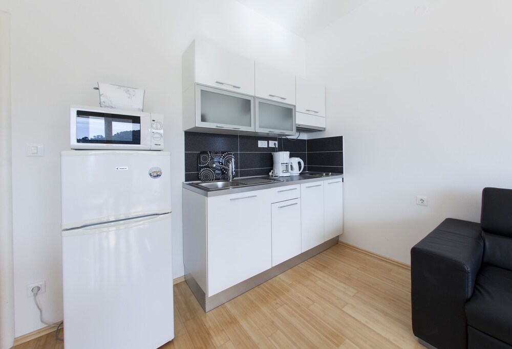 Deluxe Apartment, Balcony, Sea View - Guestroom
