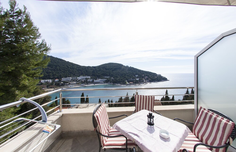 Deluxe Apartment, Balcony, Sea View - Guestroom