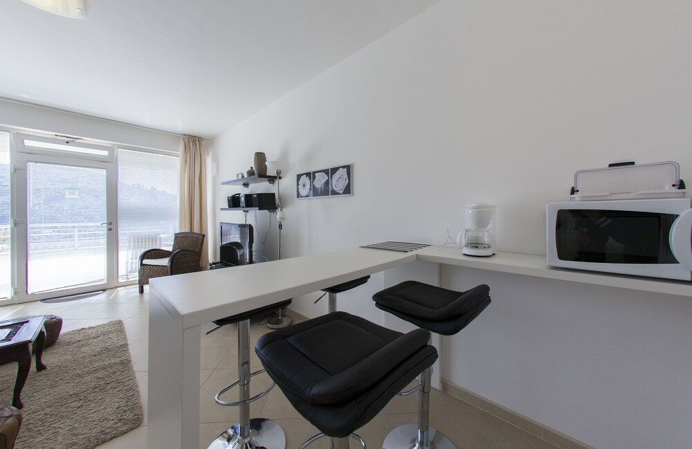 Premium Apartment, Balcony, Sea View - Guestroom