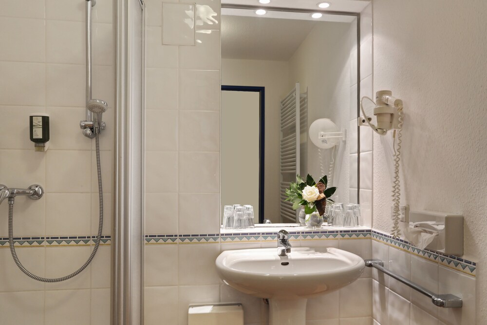 Badezimmer (Familienappartement mit 2 Schlafräumen, 62 qm, Typ 5)