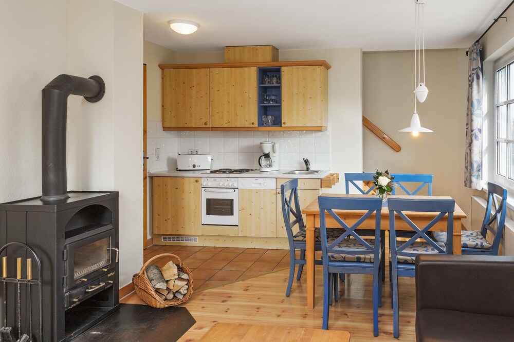 Küche im Zimmer (Appartement mit 2 Schlafräumen, 62 qm, Typ 4)