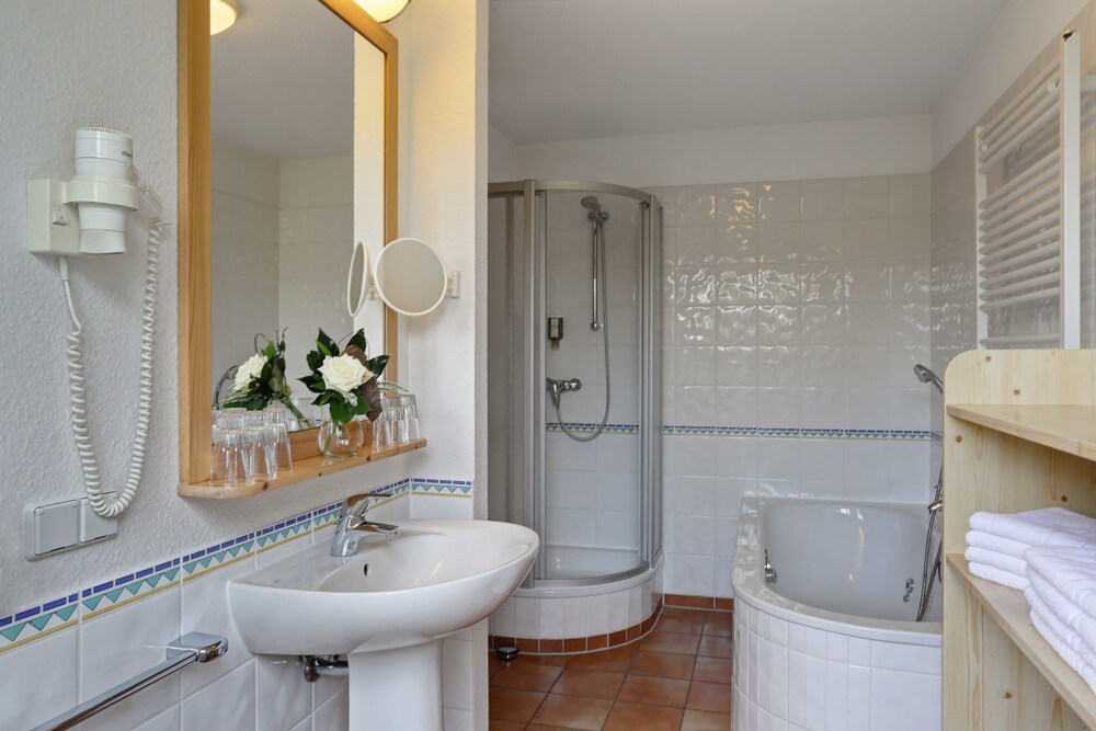Badezimmer (Appartment with Whirlpool)
