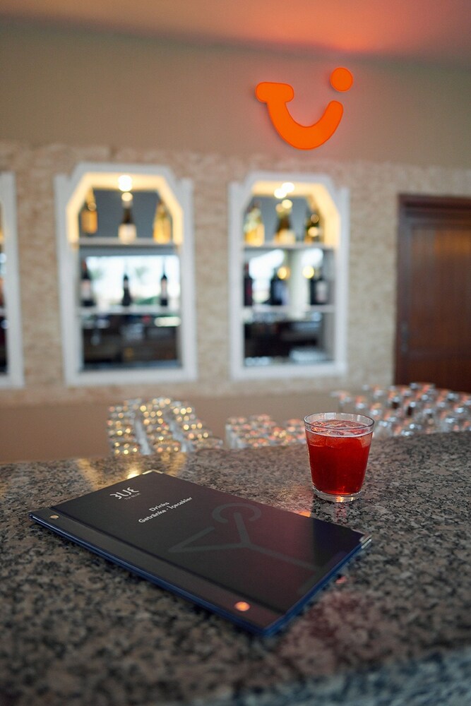 Hotel Bar
