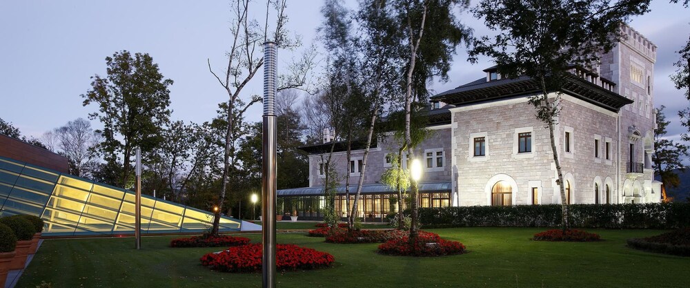 Fachada del hotel