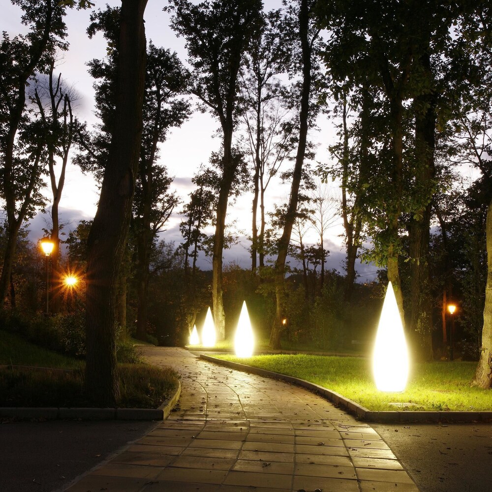 Jardines del establecimiento