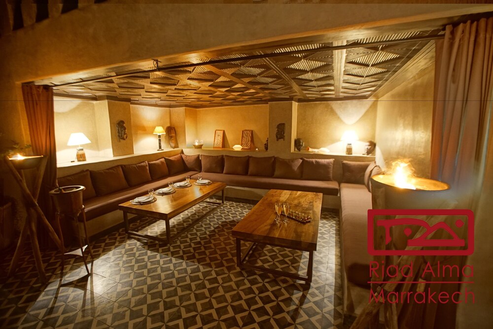 Hotel Bar