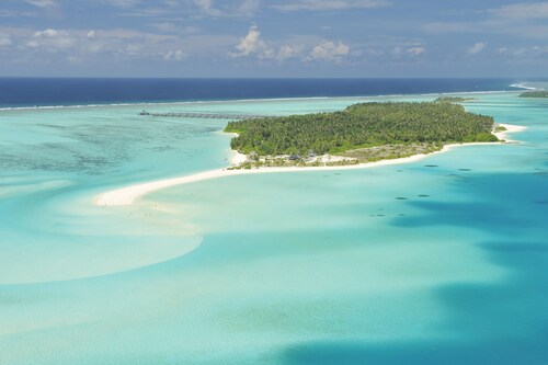 Sun Island Resort & Spa