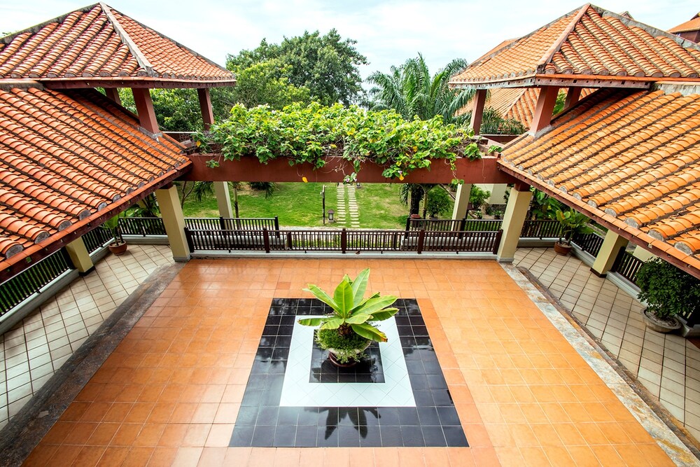 Courtyard View