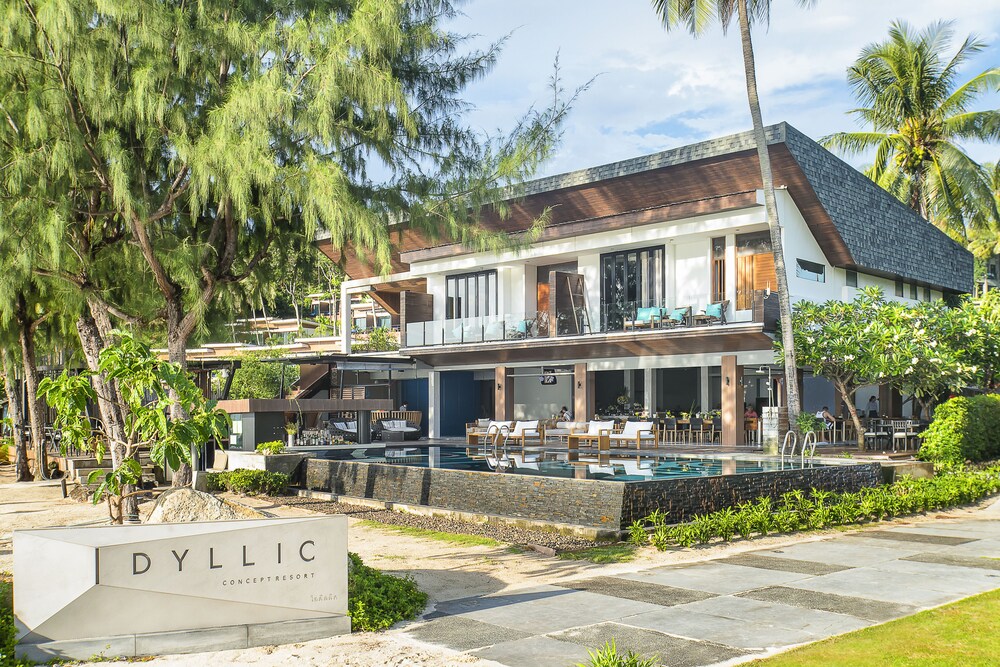 Hotel Front