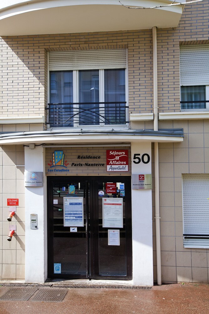Entrée de l'hôtel