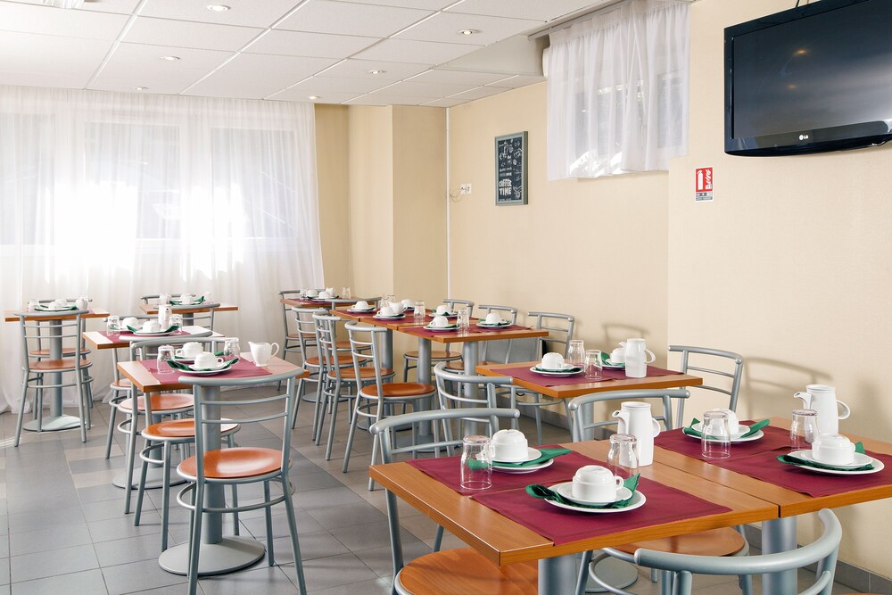 Salle de petit-déjeuner