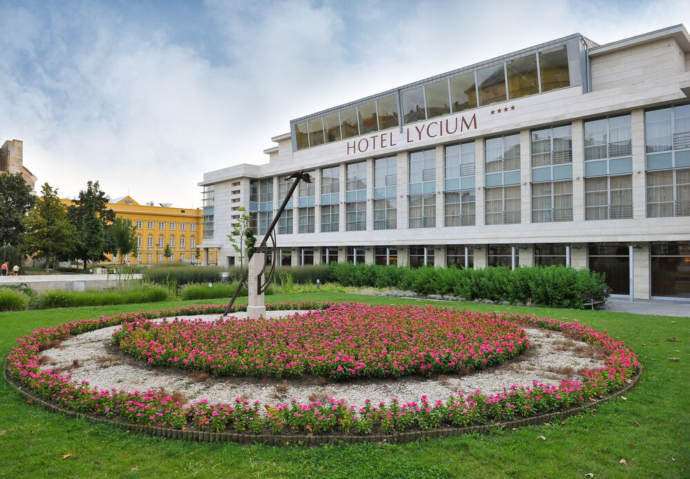 Hotel Front