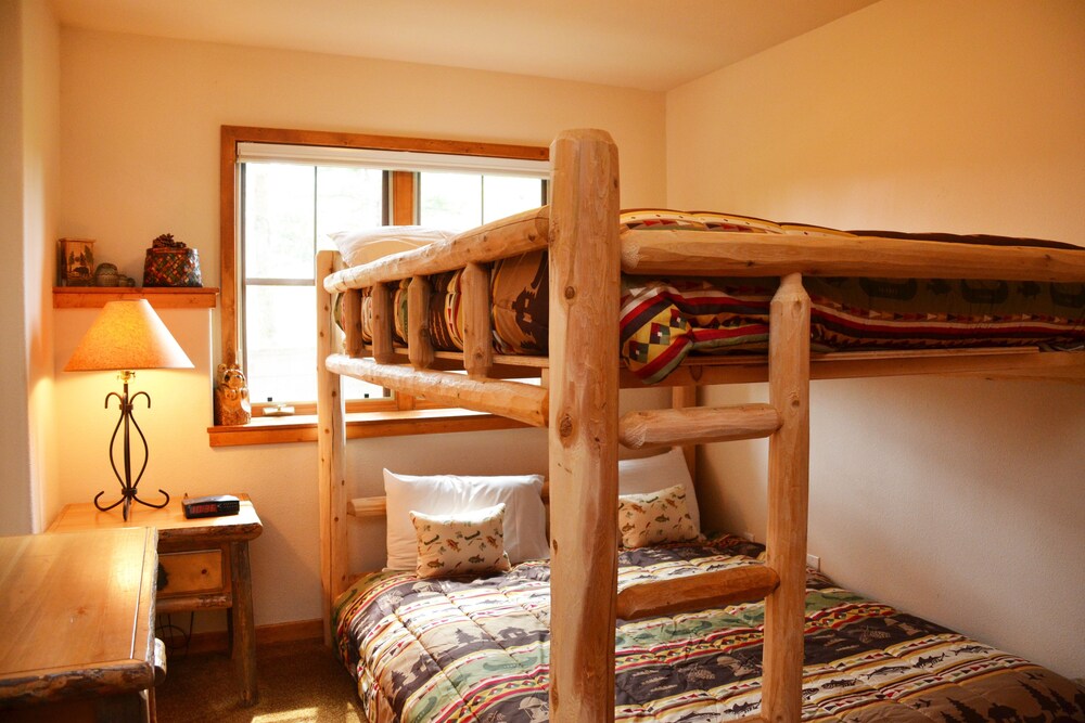 Condo, 2 Bedrooms - Guestroom