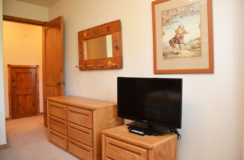 Condo, 2 Bedrooms - Guestroom
