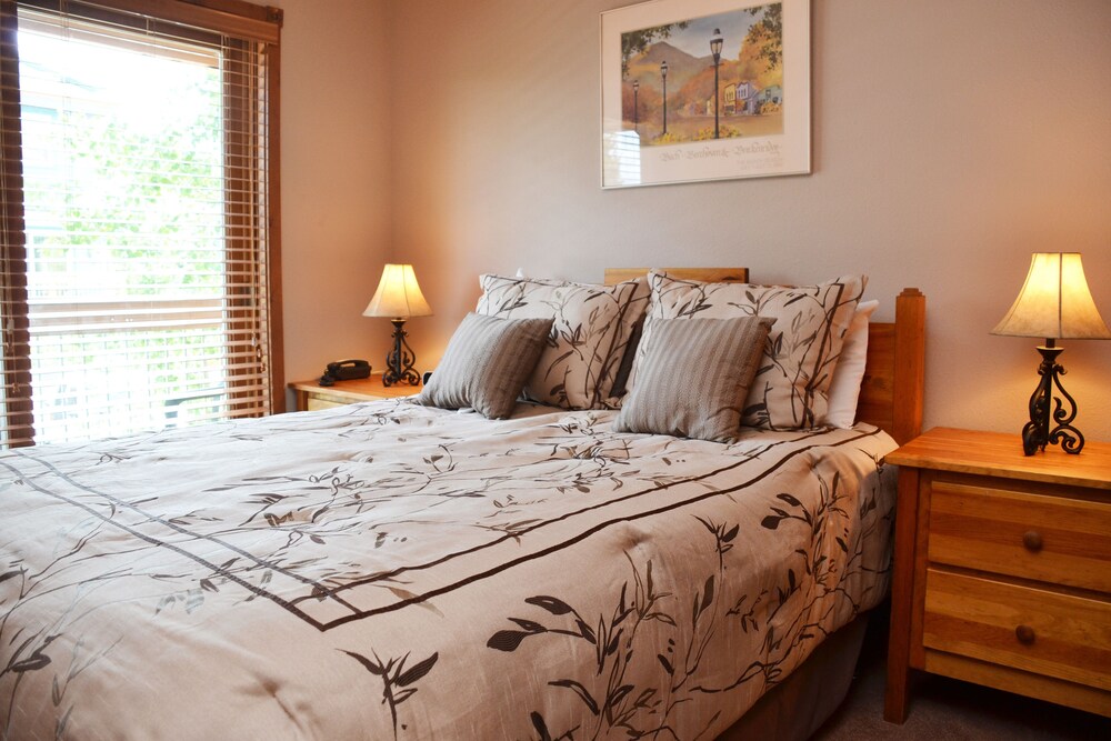 Condo, 2 Bedrooms - Guestroom