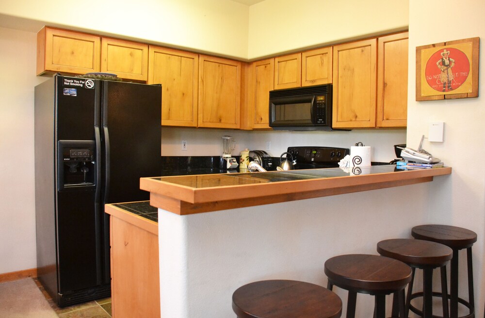 Condo, 2 Bedrooms - In-Room Kitchen