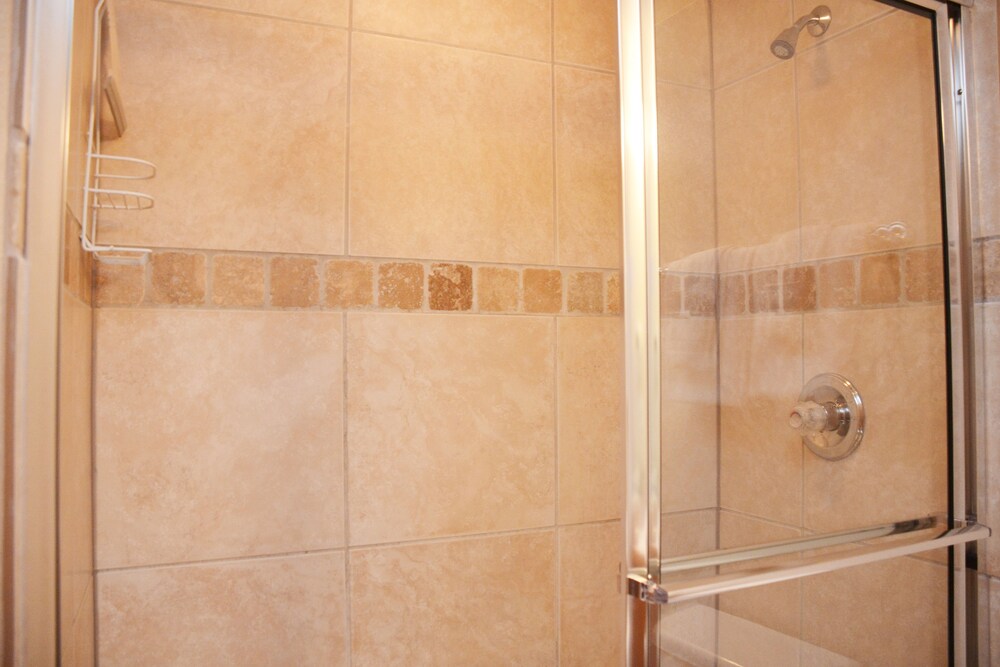 Condo, 2 Bedrooms - Bathroom