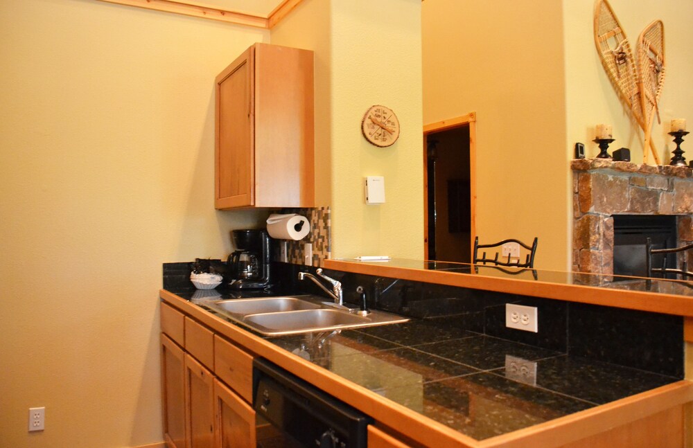 Condo, 3 Bedrooms - In-Room Kitchen