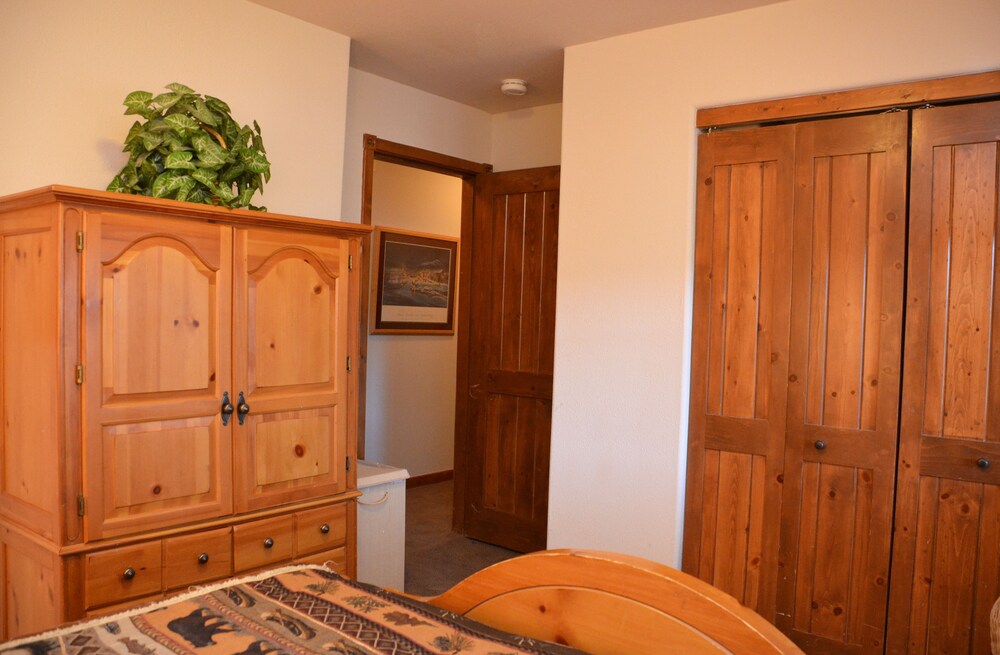 Condo, 2 Bedrooms - Guestroom