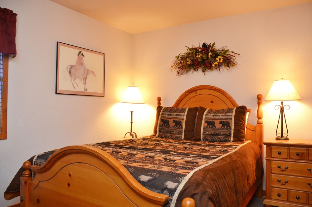 Condo, 2 Bedrooms - Guestroom