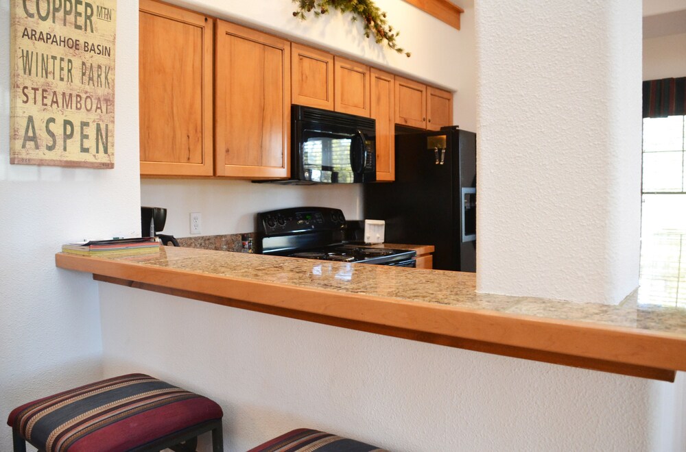 Condo, 2 Bedrooms - In-Room Kitchen