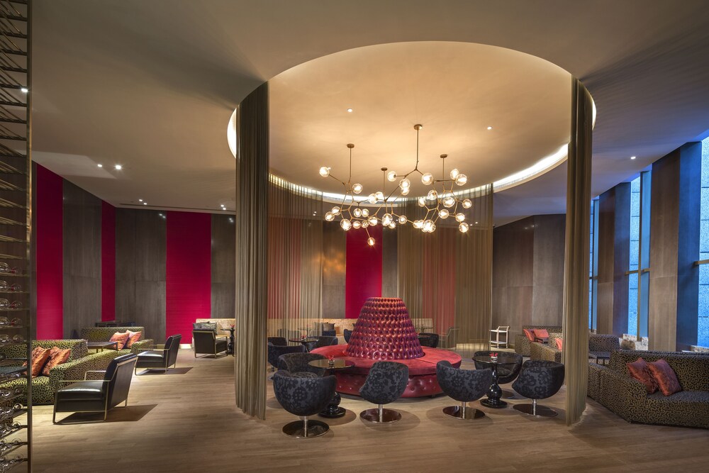 Hotel Lounge