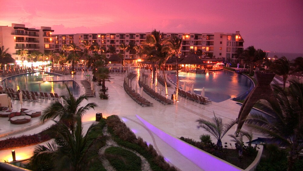 Hotel Front - Evening/Night