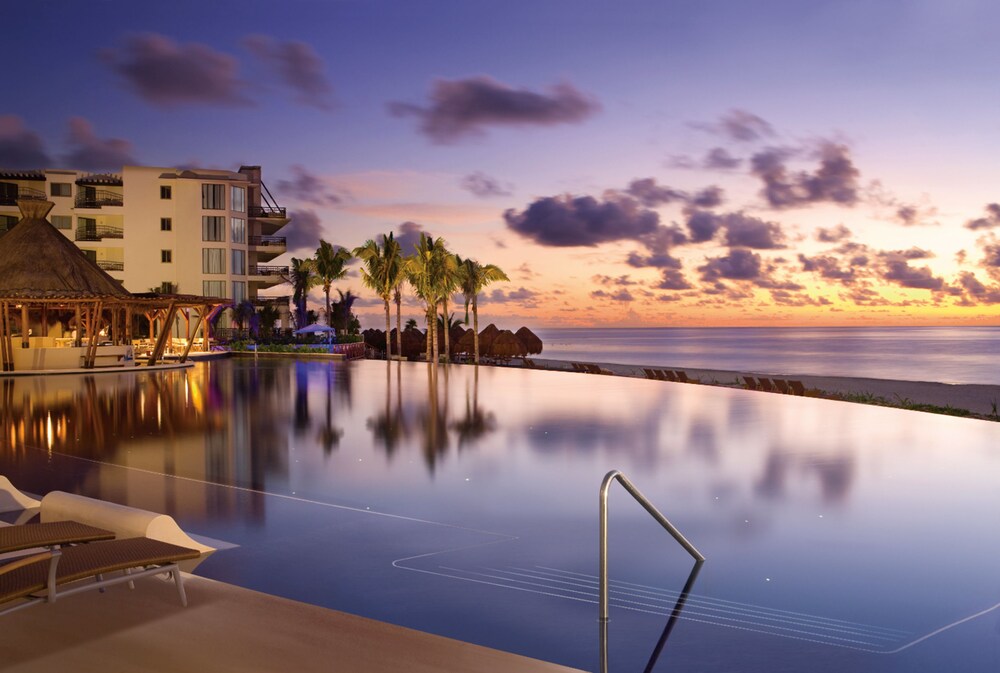 Infinity Pool